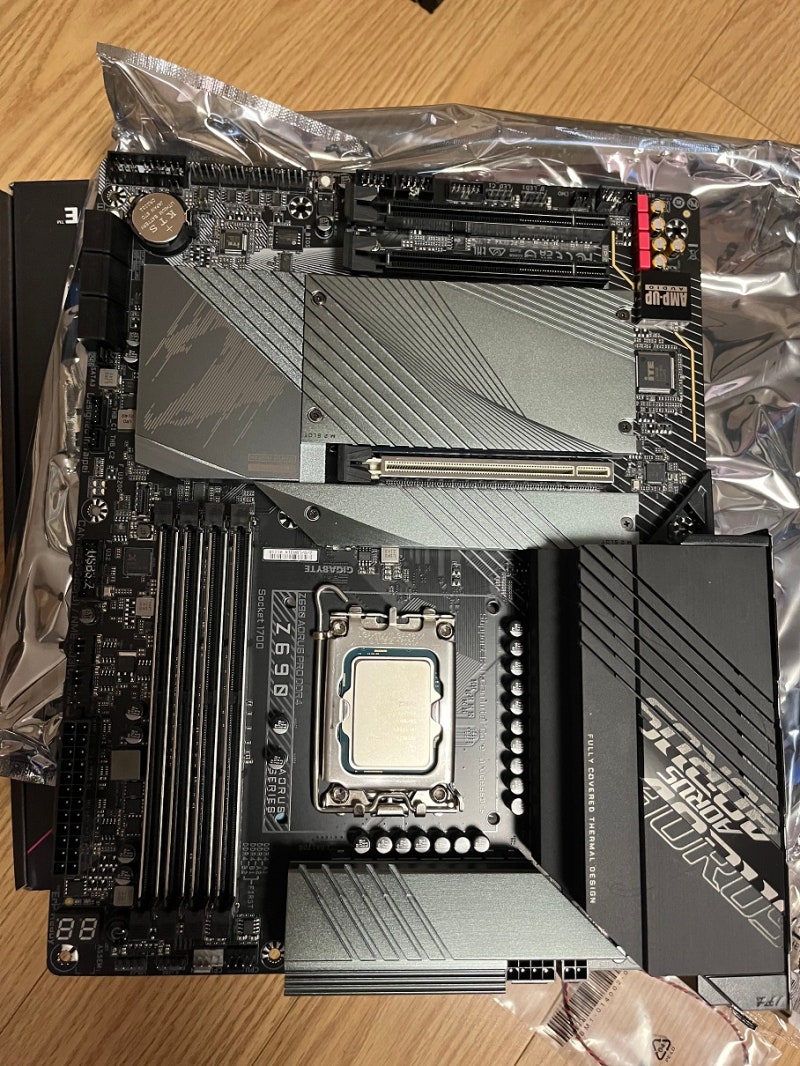 GIGABYTE Z690 AORUS PRO D4
