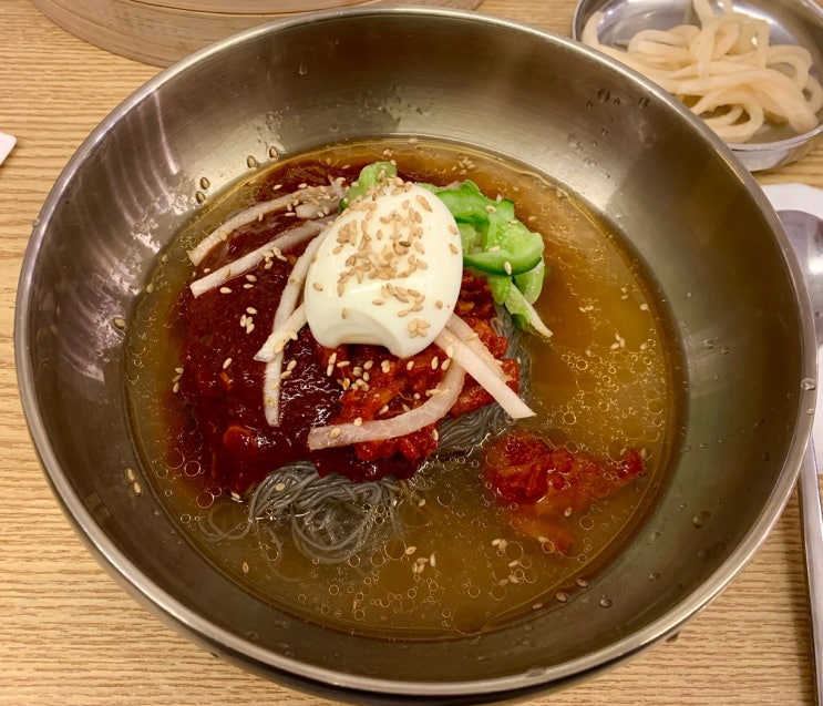  [군자역 맛집] 소사면옥 | 한식 대가가 운영하는 오징어 먹물로 반죽한 냉면 맛집