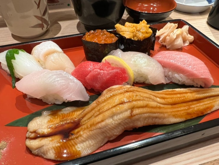  하카타의 저녁 후쿠오카 여행기 2-2일차 with 한큐백화점 초밥 그리고 KITTE