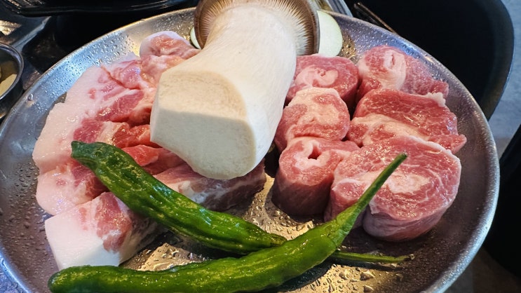  삼꼬집 뚝섬유원지 맛집 “꼬들살, 가브리살” 삼겹살 맛집: 서울/자양동