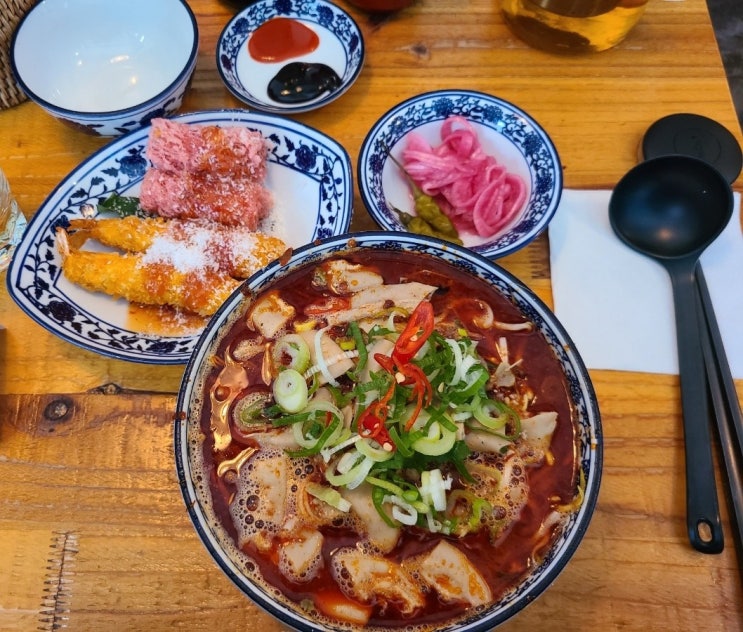 강남역 맛집 줄서는식당 땀땀 본점 매운소곱창쌀국수 웨이팅