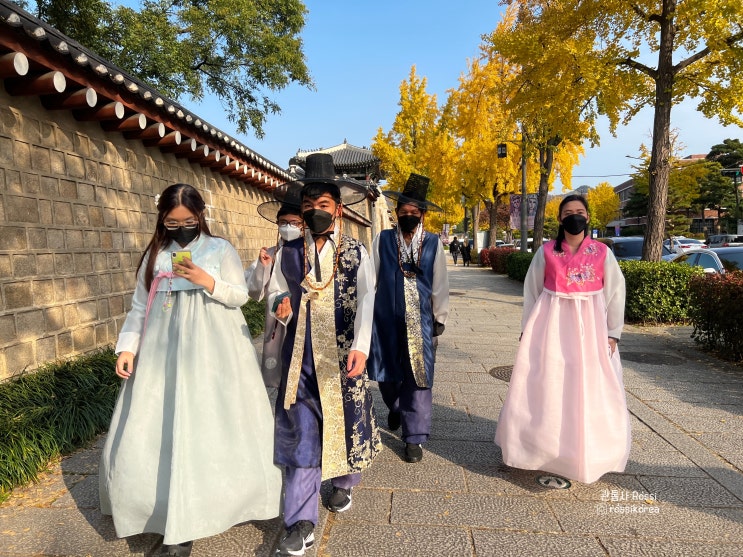  [관통사 블로그] 본격적인 투어 시작 ! 아름다운 가을의 경복궁과 외국인들 한복은 정말 예뻐요 !! 