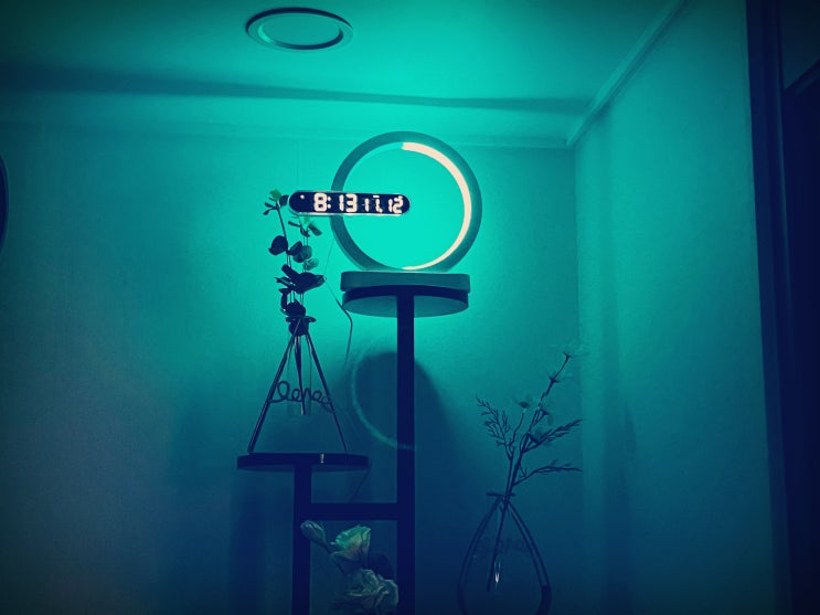 인테리어 효과 쩌는 시계!! 무아스 문라이트 무드등 듀얼 LED 시계 날짜버전 인테리어 효과 쩌는 시계!! 무아스 문라이트 무드등 듀얼 LED 시계 날짜버전