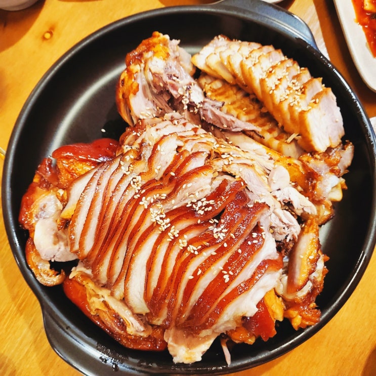 신흥역 족발야시장 , 단체가능 비오는날 양도 푸짐, 저렴한가격으로 술한잔 적시러 가봅니다 신흥역 족발야시장 , 단체가능 비오는날 양도 푸짐, 저렴한가격으로 술한잔 적시러 가봅니다