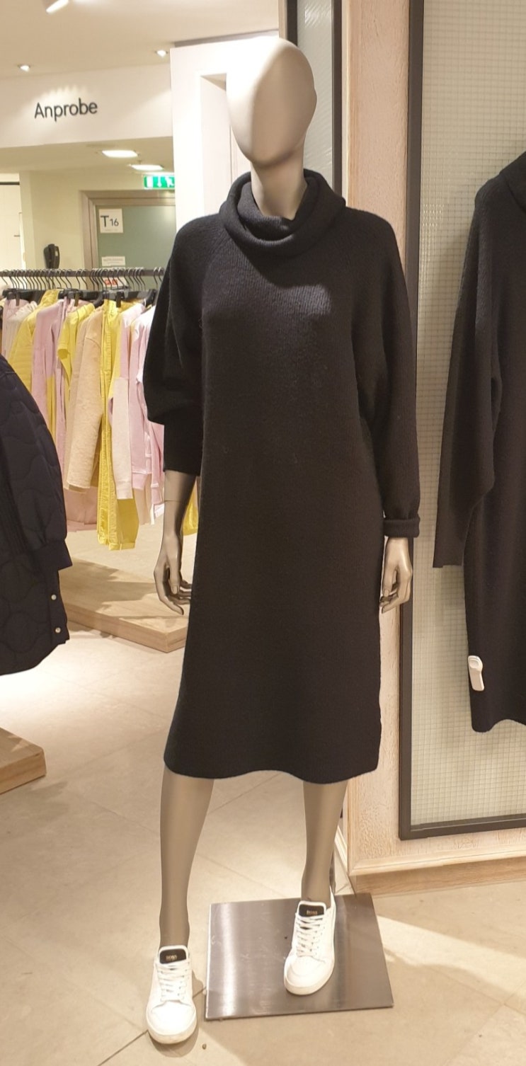  독일 휴고보스 (HUGO BOSS) 매장 - 30대, 40대 여성 겨울패션 둘러보기