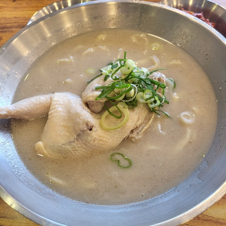  울산 강동 맛집 : 닭 반 마리가 들어있는 언양닭칼국수
