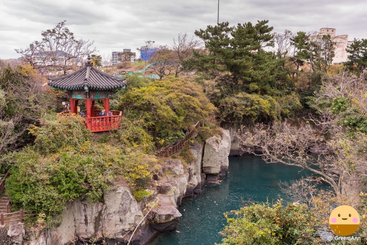  [제주도] 첫날 제주공항근처 혼자 여행지 - 탑동해안로, 용연구름다리, 용연계곡, 용두암, 등대문화센터, 어영공원
