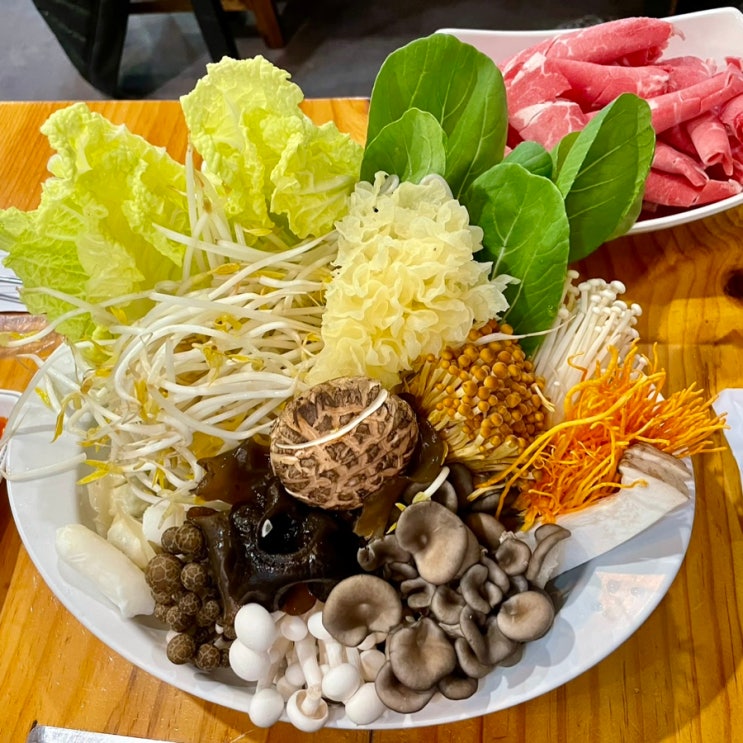  [안암동 맛집] 담장샤브 - 다양한 버섯이 가득한 샤브샤브