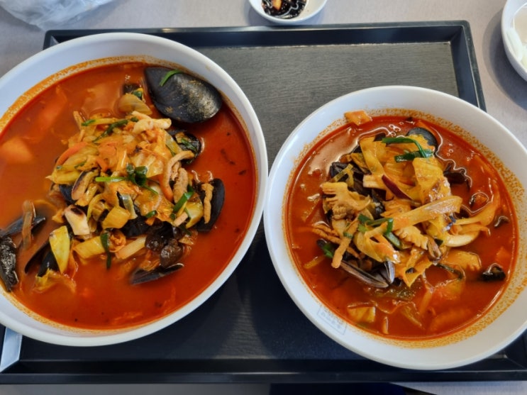  홍콩반점 짬뽕 곱빼기