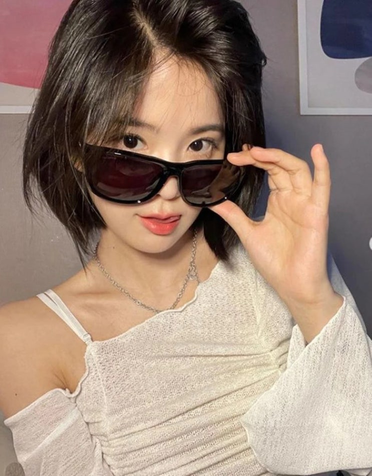 레인보우 멤버들과 13주년 여행 떠난 조현영, 단체로 호캉스 즐기며 여유로운 한때 레인보우 멤버들과 13주년 여행 떠난 조현영, 단체로 호캉스 즐기며 여유로운 한때