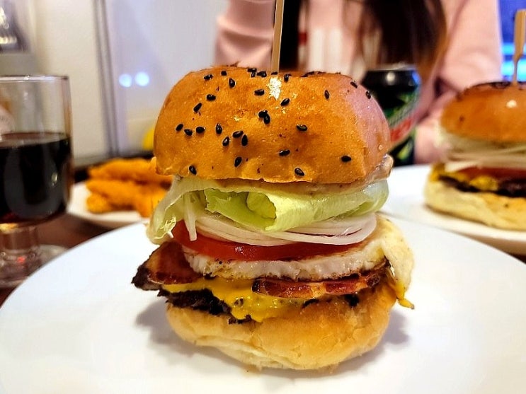 보라매 수제버거_ 알렉스플레이스_대방동 맛집을 찾으신다면!