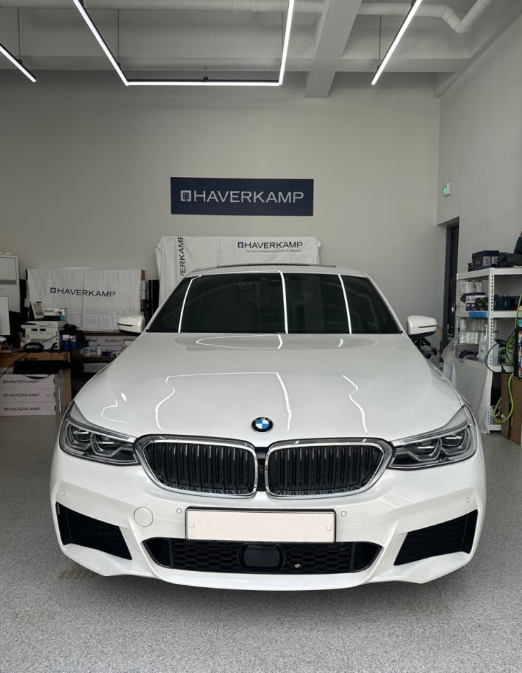  BMW 6GT 아이나비 QXD8000 블랙박스 iVolt Q 에디션 보조배터리 장착 주차 녹화 가능