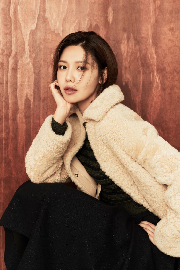 최수영 X 이비엠 E.B.M 11월 컬렉션 2차 화보공개: 여자 롱코트,자켓, 니트 #여성겨울아우터