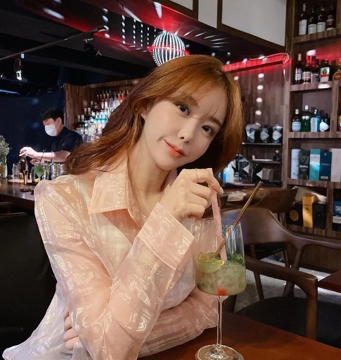 불륜 의혹 나온 '돌싱글즈' 이소라, 구제역 2차 의혹 폭로 "2017년 펜션 예약" 결국 또 터졌다 불륜 의혹 나온 '돌싱글즈' 이소라, 구제역 2차 의혹 폭로 "2017년 펜션 예약" 결국 또 터졌다