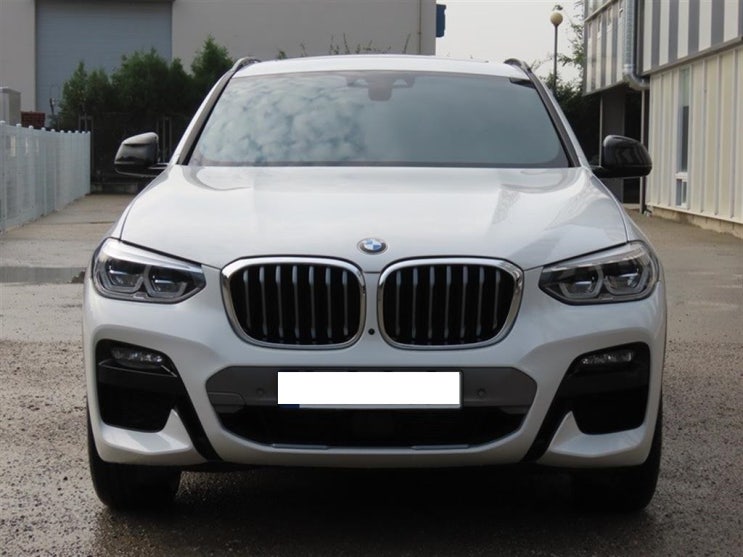  BMW X4 20i 중고 스포티한 외관