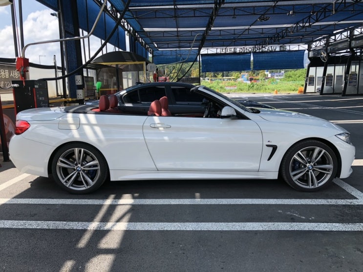  BMW 428I 컨버터블 구매 4년 보유 후기 화이트에 레드시트