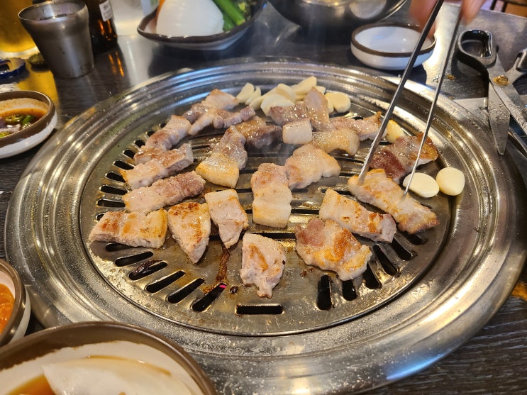  신촌 최애 삼겹살 맛집 - 태백산맥