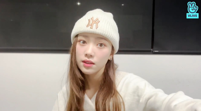 <b>케플러 샤오팅</b> & 스테이씨 재이 등 MLB 커플모자 비니 쓰는법
