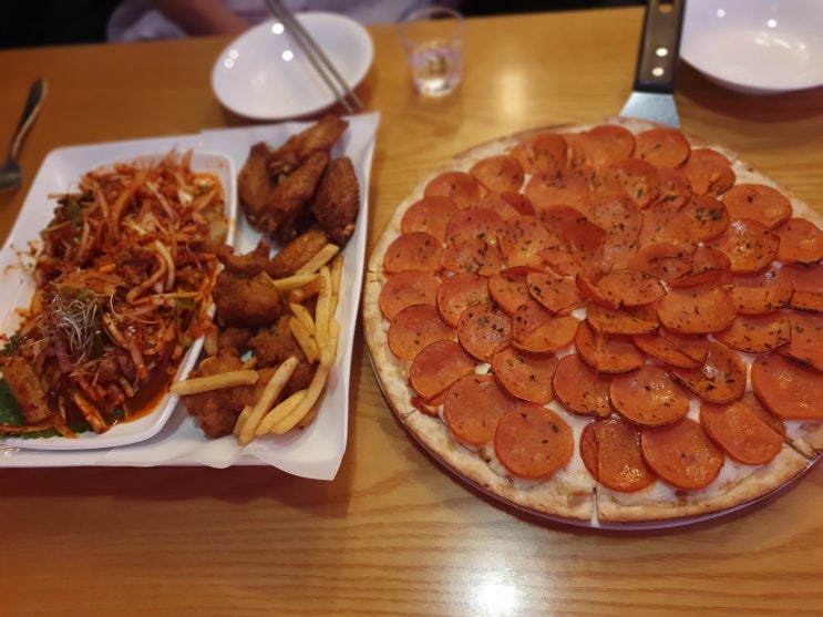 대형 스크린 있어서 축구 월드컵 보기 좋은 치어스 구파발역점 맛집