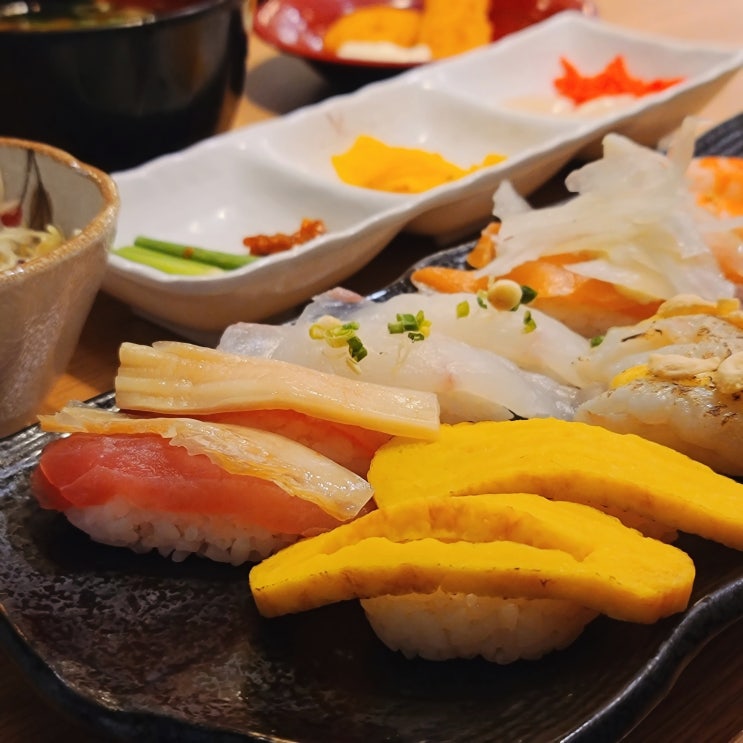  보라매공원맛집 _ 신선한 재료로 만드는 구성 좋은 초밥집 강초밥