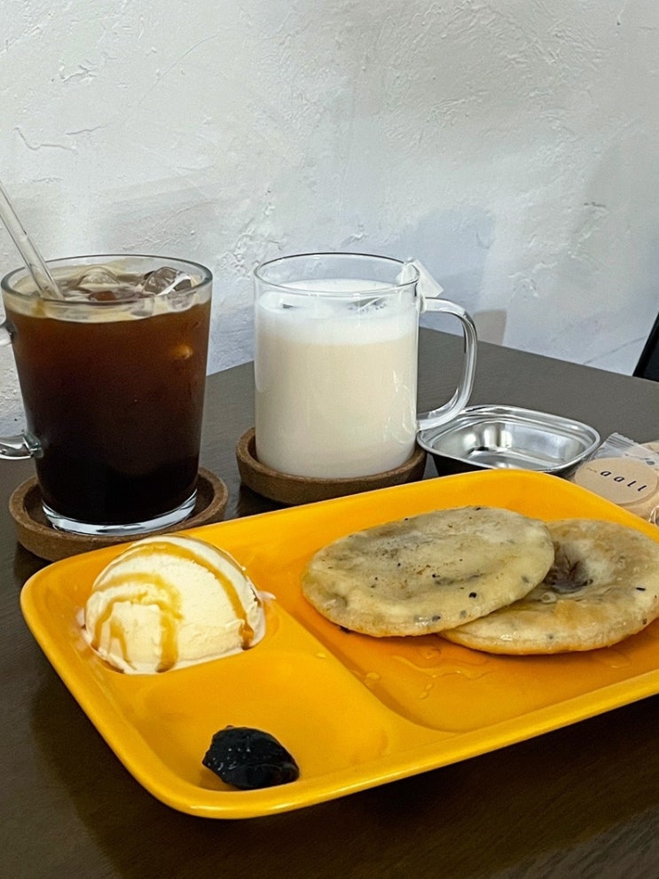 홍대: 차와 호떡 파는 조용한 카공 카페 - 아올 aall