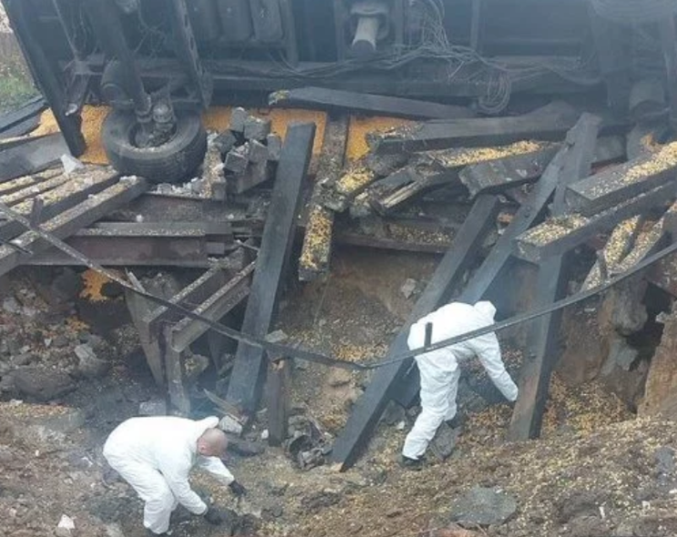 폴란드는 자국 땅에 대한 미사일 공격이 우크라이나에 의한 사고로 보인다고 말했습니다. 폴란드는 자국 땅에 대한 미사일 공격이 우크라이나에 의한 사고로 보인다고 말했습니다.