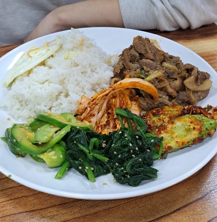  인천 신포 갓성비 한식뷔페 '백야갈비해장국'