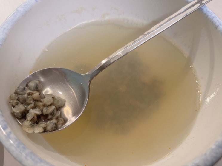  요리 똥손도 감칠맛 나게 맛있는 국을 준비할 수 있어요정성드리 하동 재첩국