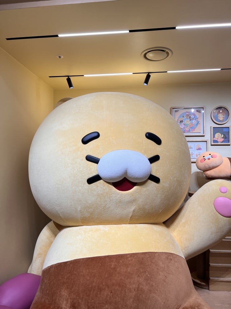 판교 데이트 카카오프렌즈샵 판교아지트 방문후기