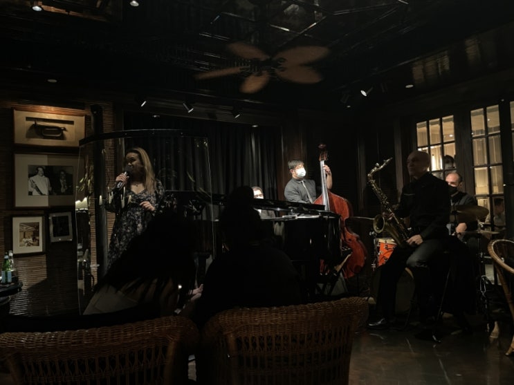  방콕 여행 만다린 오리엔탈 방콕, 뱀부바(bamboo bar)