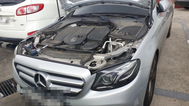  동래구 벤츠 e220d 배터리 방전으로 agm밧데리로 교체