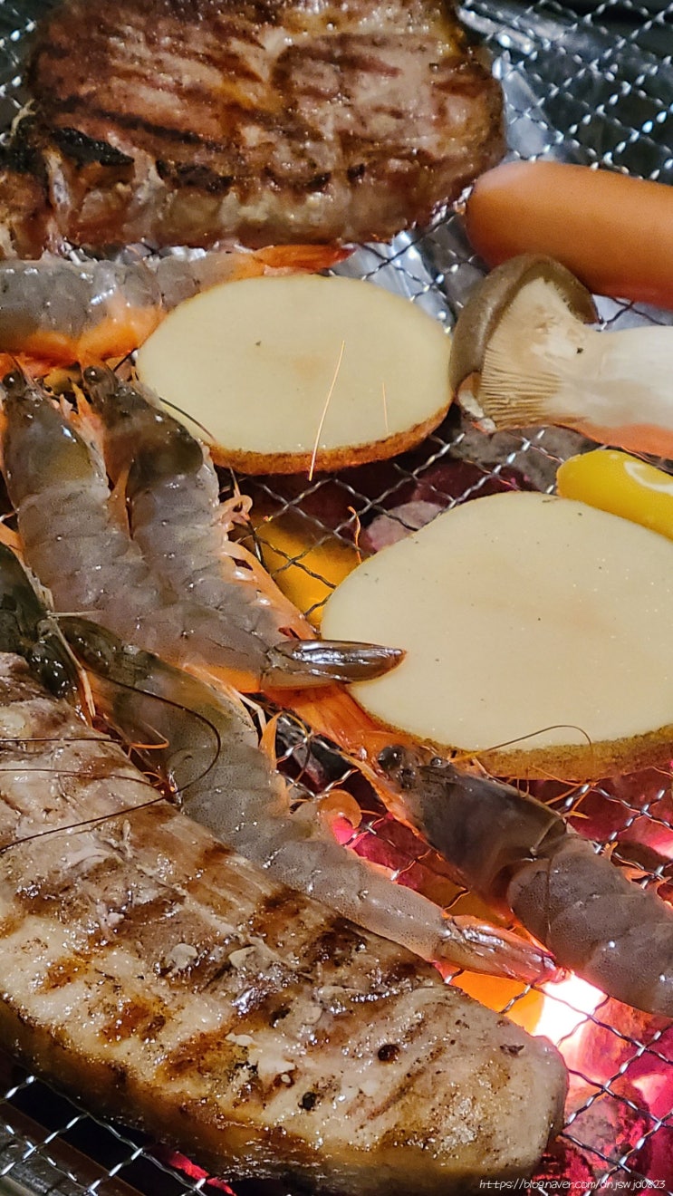  내돈내먹 | 경기도광주 캠핑7 캠핑식당에서 불멍+삼겹살+마시멜로+떡볶이까지! 당일예약됨