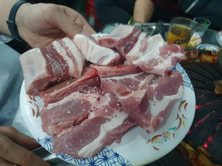  구파발 고기 맛집 인정하지만 조금 아쉬운 점도 있는 넙딱집 구파발점