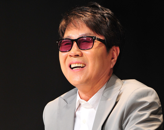  가왕 조용필 9년 만의 새 싱글 앨범으로 컴백 역시는 역시