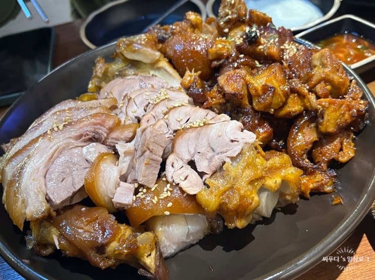  가락동 맛집 경찰병원역 더맛있는 족발보쌈 가락점 푸짐한 반반족발