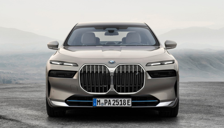  풀체인지 BMW7시리즈 리스로 합리적으로 내차 하는 방법