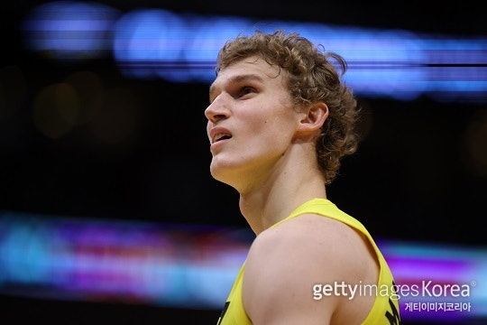[오늘의 NBA] 라우리 마카넨 vs 데빈 부커. 11월의 명승부