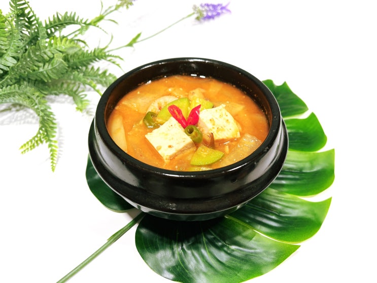  애호박 된장찌개 맛있게 끓이는법 버섯 무 두부 고추장 된장찌개 레시피