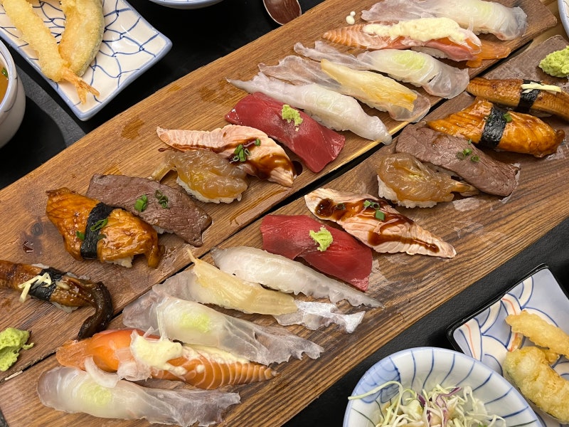 잠실역 맛집 / 잠실 송리단길 맛집 // 츠키노스시