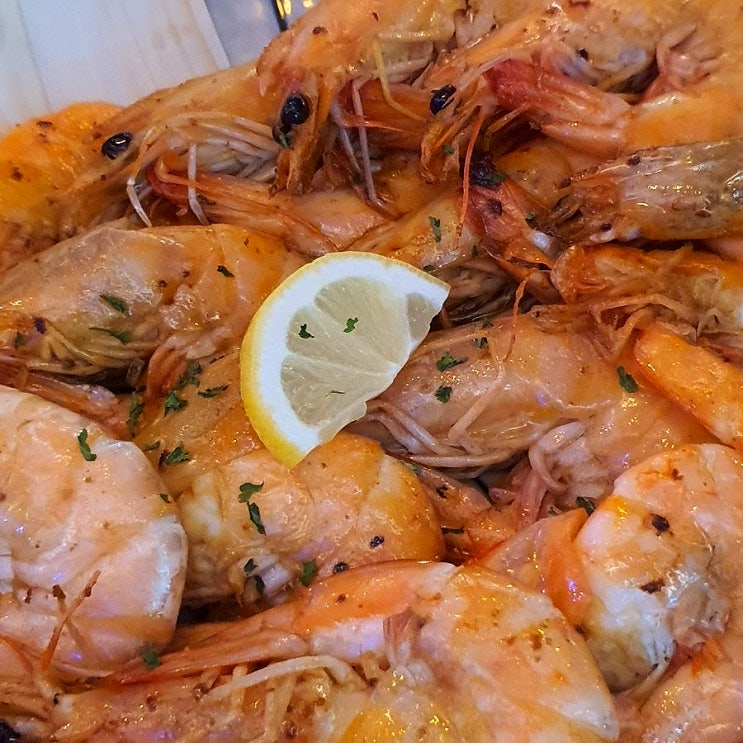  회도 싱싱하고~ 분위도 조코~ 짱맛!! 가리비랑 튀김 개맛있어여 꼭드세요 '광주 서구 상무지구<상무어시장>'