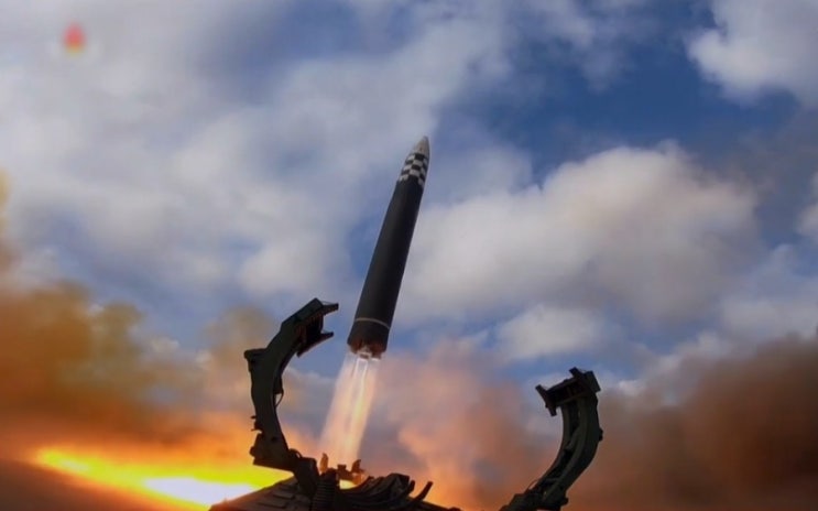 북 화성-17형 탄도 미사일 위력은?
