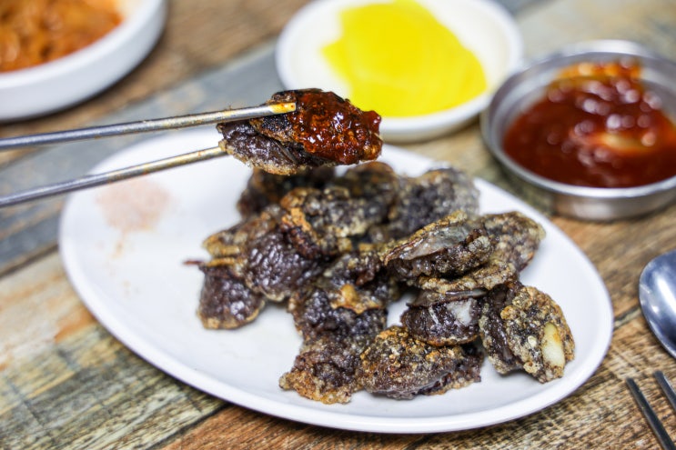  반포 미소의집 떡볶이는 거들 뿐 순대튀김 맛집