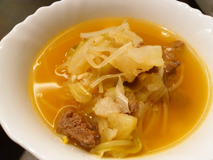  엄마한테 배우는 경상도식 소고기무국, 바로 이 맛이야.