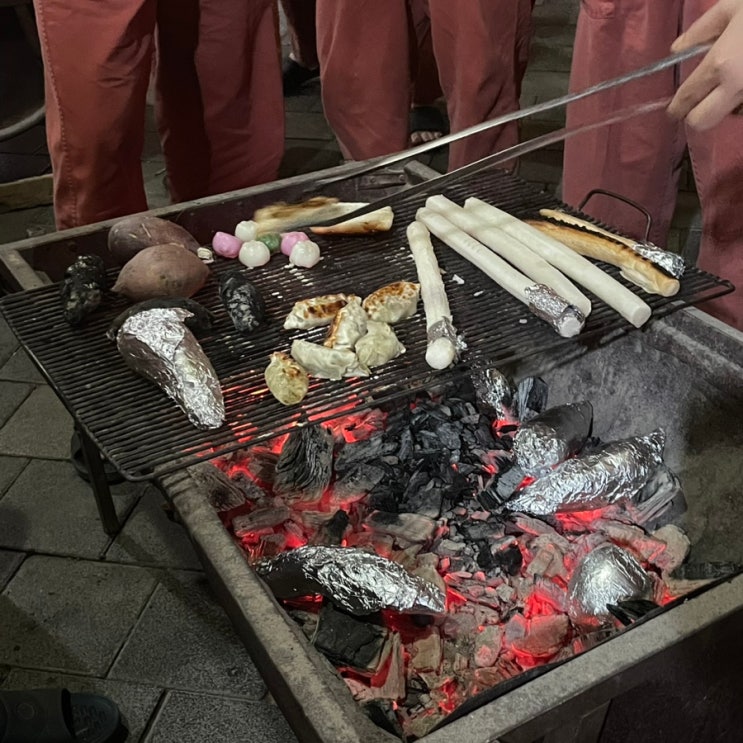  [서울 이색 찜질방] 신촌 숲속한방랜드_찜방에서 삼겹살, 고구마 꾸어먹고 싶은 사람 추천(=그건 나)