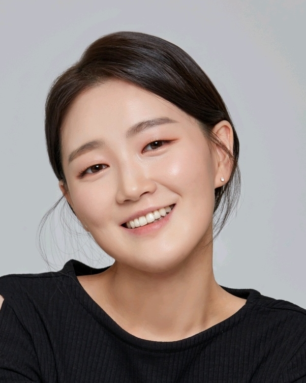 국악인, 가수 - 안정아c꿈처럼 그리워지는 밤에 / 눈 나린 이곳에서 / 자장 노래 / 꽃이 있다 / To Mother / Love is / 크리스마스에는 축복을 국악인, 가수 - 안정아c꿈처럼 그리워지는 밤에 / 눈 나린 이곳에서 / 자장 노래 / 꽃이 있다 / To Mother / Love is / 크리스마스에는 축복을