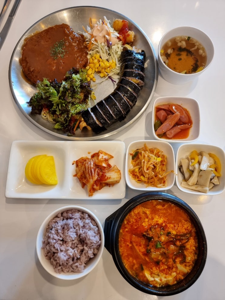  김해 봉황동 맛집 / 봉봉식탁 / 밥집추천 / 김해 분식