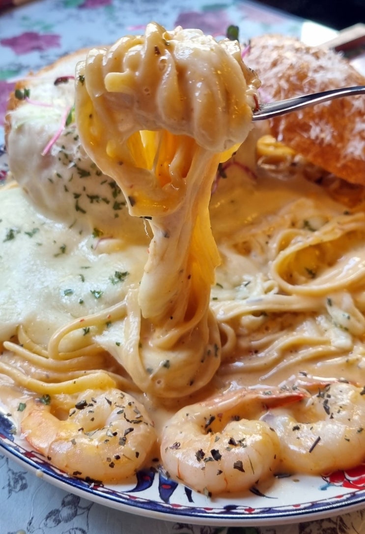  홍대 데이트 추천 파스타 맛집 "달리181 홍대점"