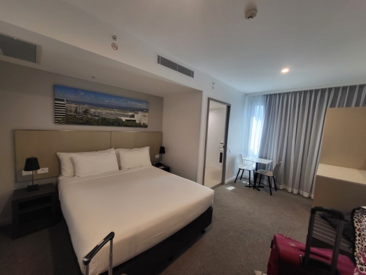  시드니 공항근처 호텔 트래블로지 travellodge 고기부페 Kobe Wagyu 고베와규 무제한 소고기