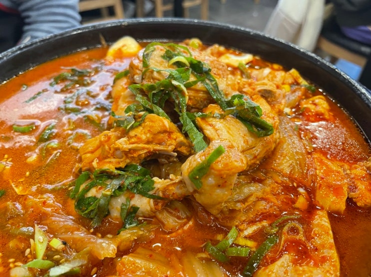 이천 시몬스테라스 맛집:: 정말 맛있는 겨울 음식! 묵은지 닭볶음탕 “닭사부일체”