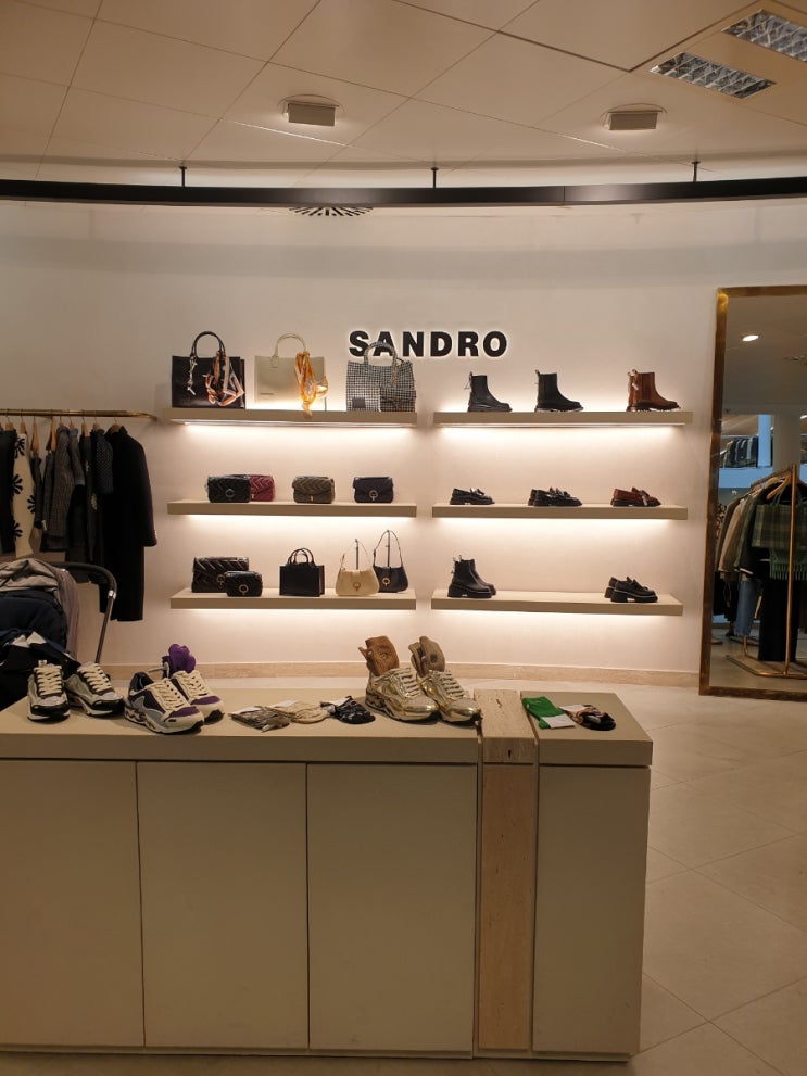  독일 산드로 (SANDRO) 매장, 산드로 가디건 & 니트 스웨터 정보